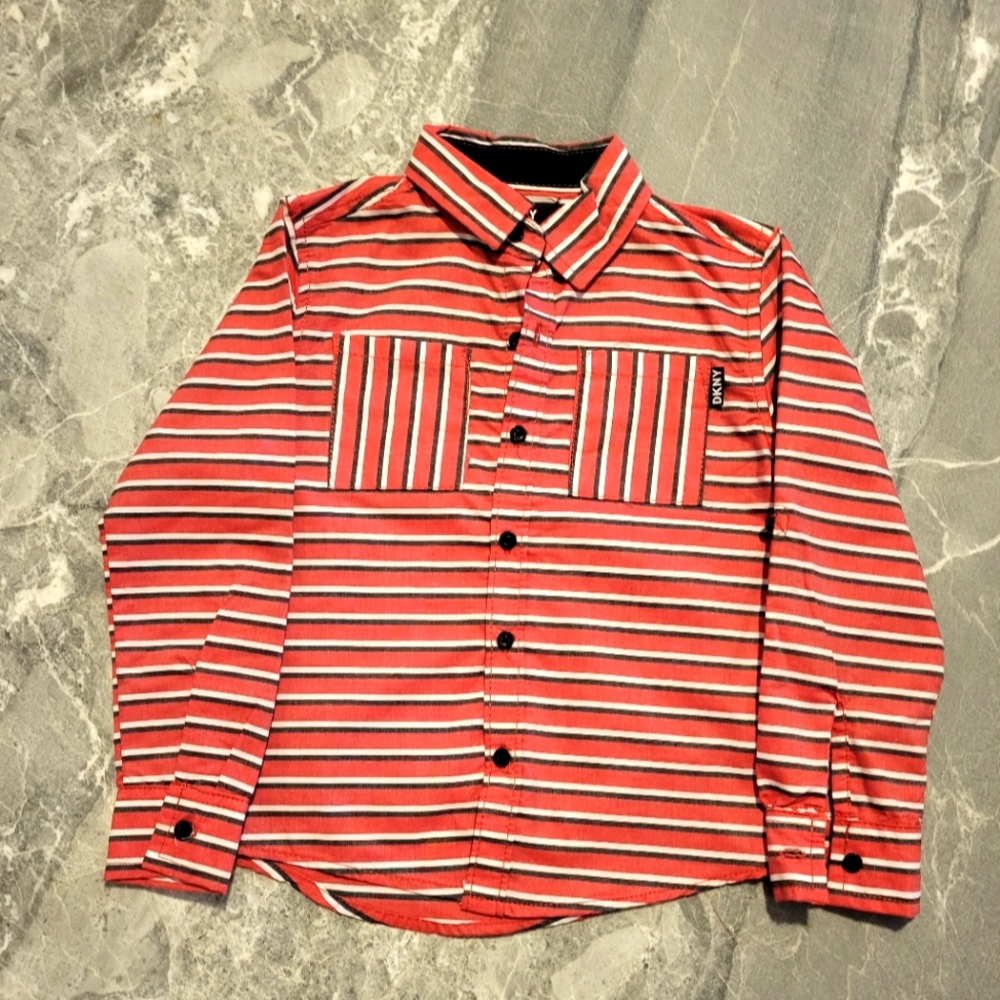 DKNY BUTTON DOWN SHIRT